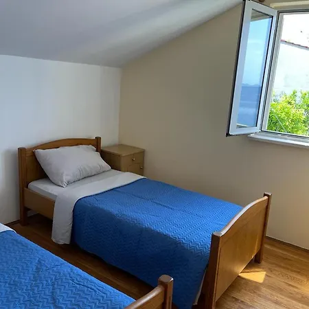 Tomic Apartment *
